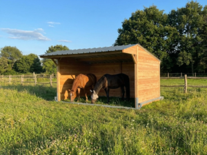 Abri déplaçable, sans permis de construire pour chevaux